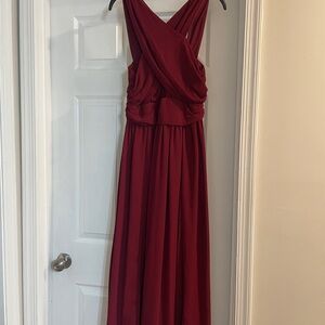 Elegant Burgundy Evening Dress